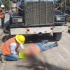 Atropella volquete a obrera en las obras del bulevar Colosio de Cancún.