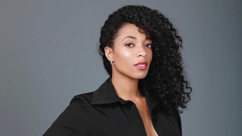 Retienen en el aeropuerto de Cancún a la actriz colombiana, Nina Caicedo