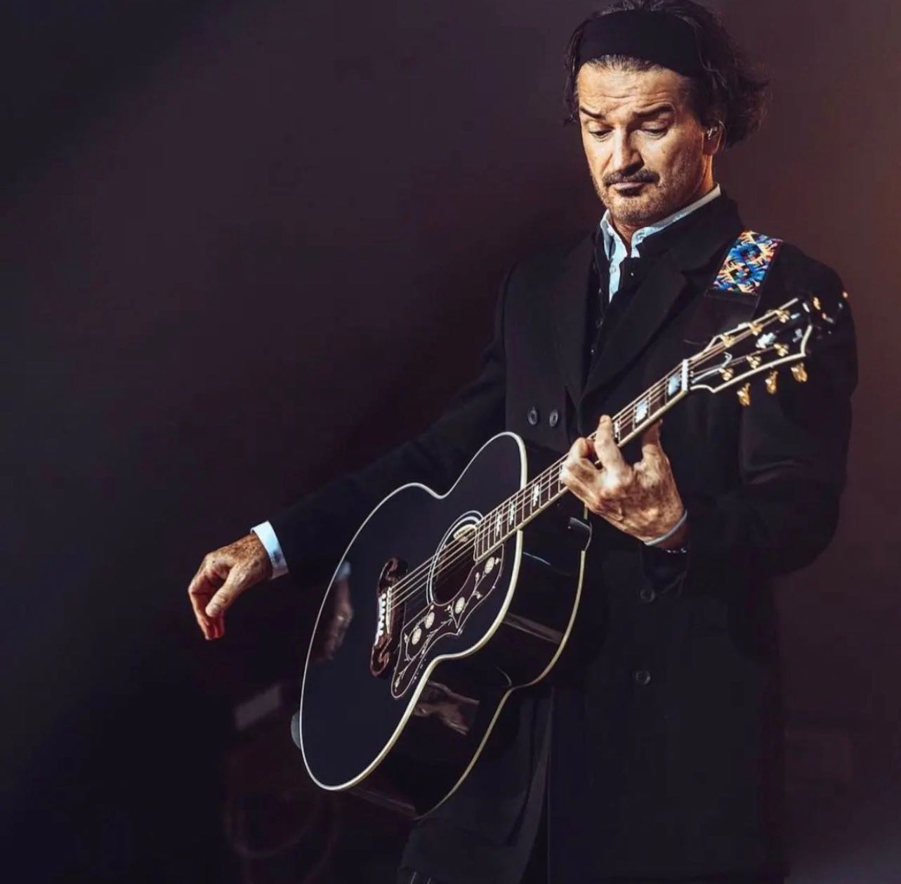 Toyota tendrá que indemnizar a Ricardo Arjona por usar sus canciones