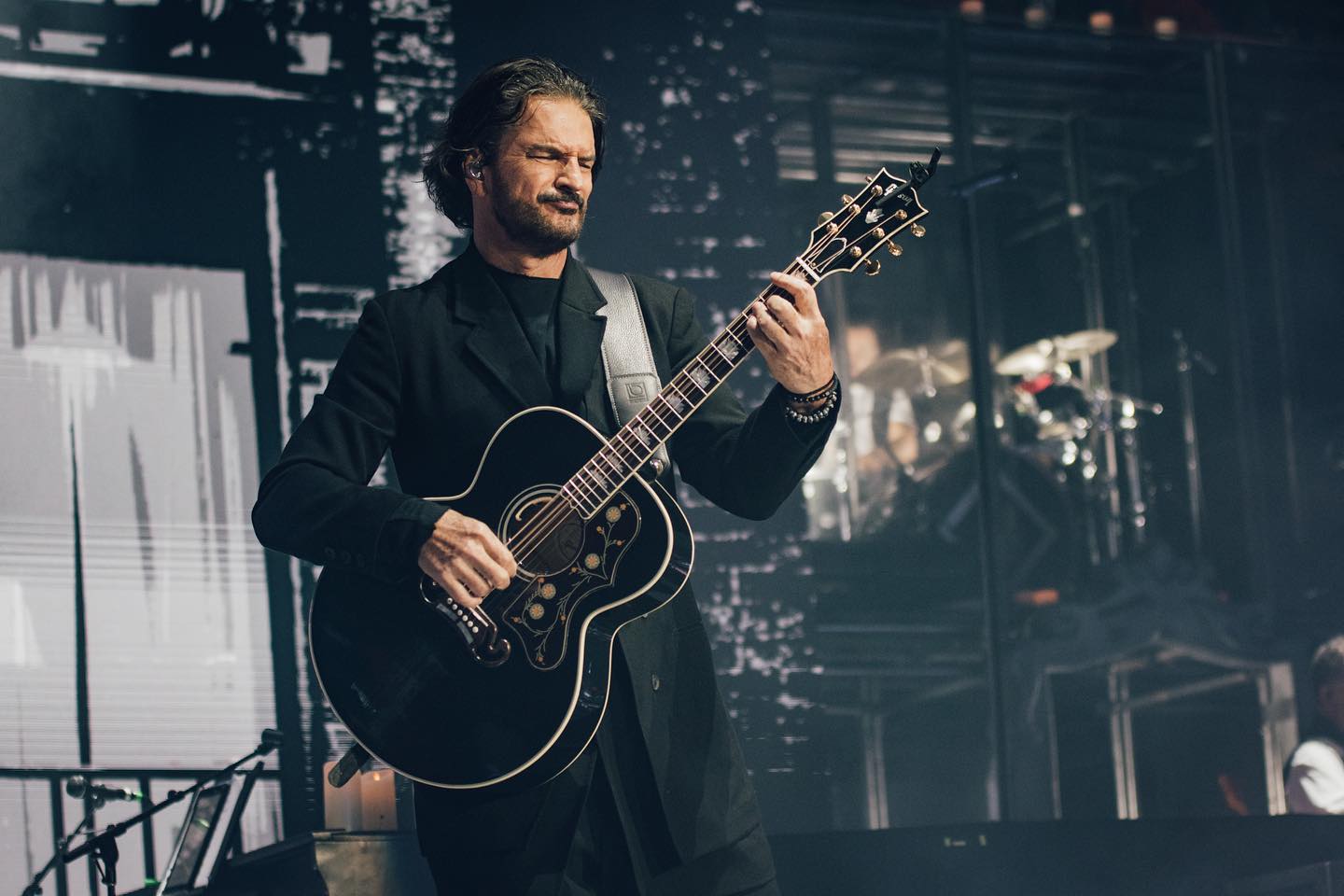 Toyota tendrá que indemnizar a Ricardo Arjona por usar sus canciones