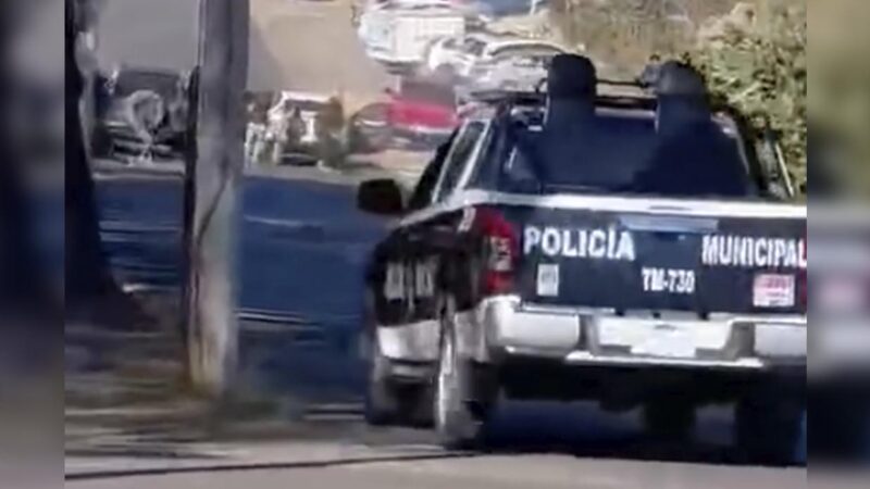 Graban a policías en Jalisco escapando de una balacera