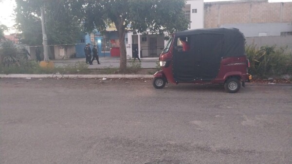 Atacan a balazos a un hombre en Villas del Mar en Cancún.