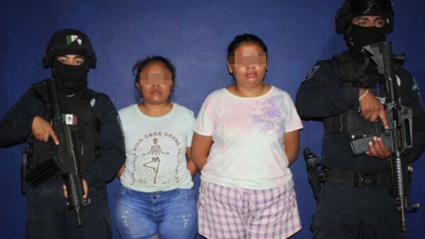 Caen dos mujeres por narcomenudeo en Villas del Mar III en Cancún.