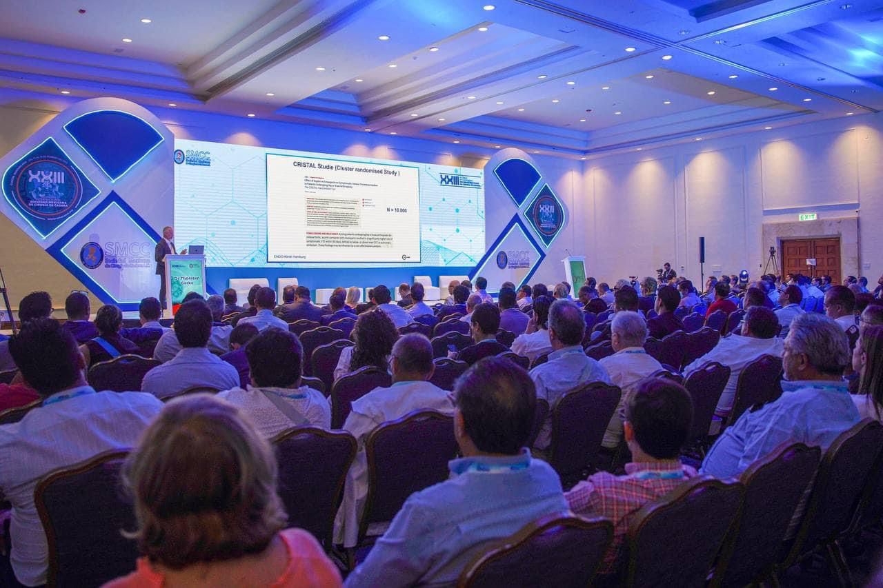 A los participantes los exhortó a seguir transformando la vida de las personas y sus familias, al atender a millones de personas en el mundo.