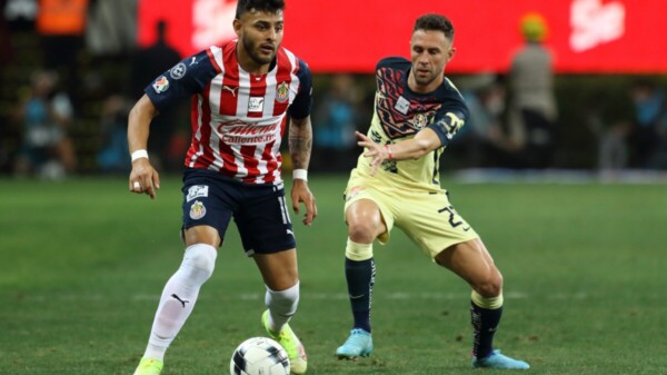 Alexis Vega estará en el Clásico vs América
