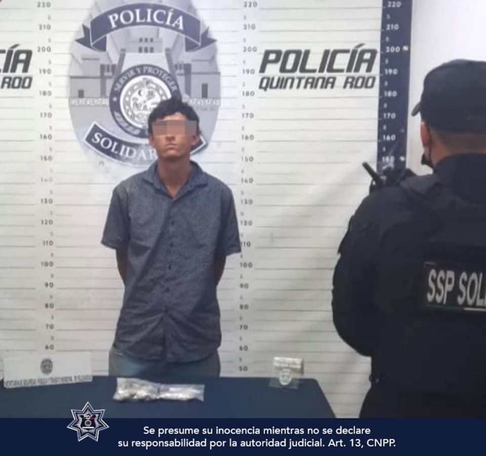 Detenido en Playa del Carmen con una motocicleta robada; en otro hecho, un sujeto fue asegurado por violencia familiar.