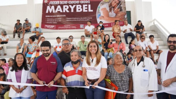 Con gran éxito Marybel Villegas arranca las brigadas de salud “Abre los ojos con Marybel”.