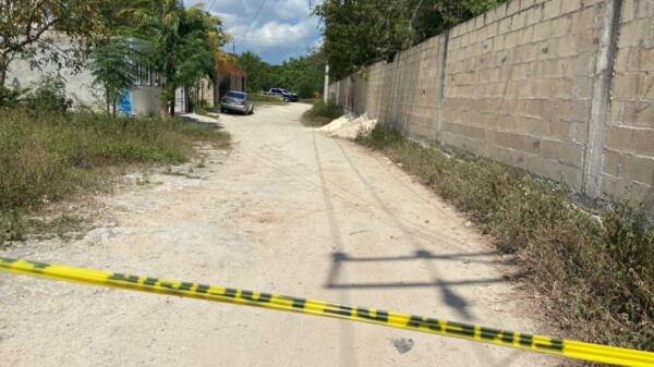 Hallan cuerpo embolsado en la colonia Jericó de Cancún (VIDEO).