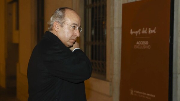 Calderón hace “mutis” en foro de la ultraderecha en España