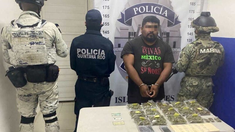 Detienen a hombre en posesión de drogas es en Isla Mujeres.