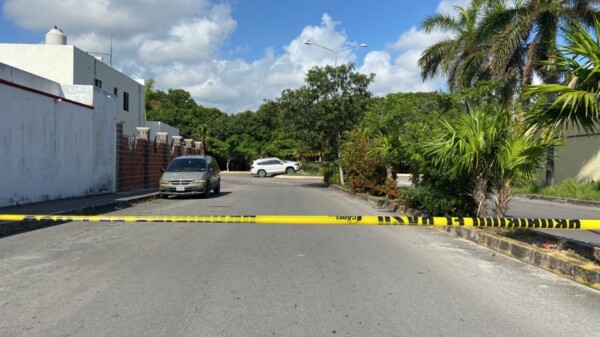 Ejecutan a una mujer en residencial Santa Fe de Cancún (VIDEO).