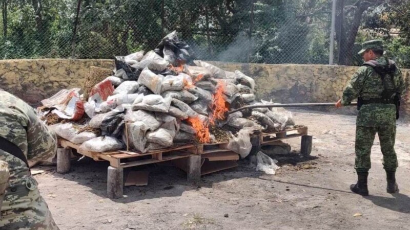 Incinera FGR Quintana Roo narcóticos y destruye objetos del delito