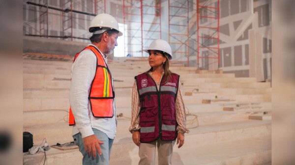 Teatro de Cancún, un espacio para nuestra gente: Mara Lezama