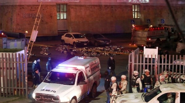 Ya hay detenidos por incendio en albergue del INM: Ebrard