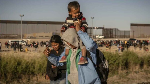 Ante el temor a nuevas redadas del INM, oleada de migrantes intenta cruzar a EEUU