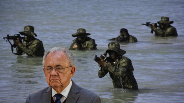 Jiménez Espriú renunció por rechazo a militarización de puertos: AMLO