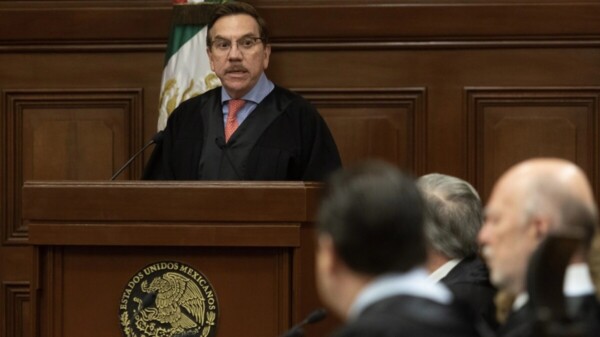 Suspende la Suprema Corte el ‘Plan B’, reforma al INE