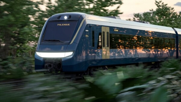 Presumen al Tren Maya en feria turística de Berlín