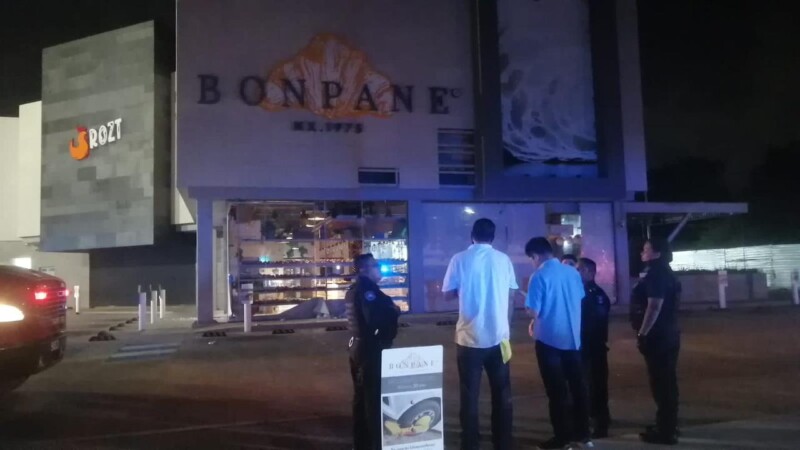 Flamazo por acumulación de gas en una panadería de Cancún.