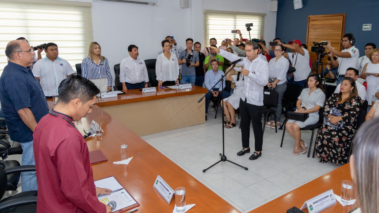 Esta mañana el extesorero rindió protesta como presidente municipal de Tulum, tras el lamentable deceso del edil.