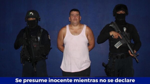 Cae venezolano con droga en el fraccionamiento Aloja en Cancún.