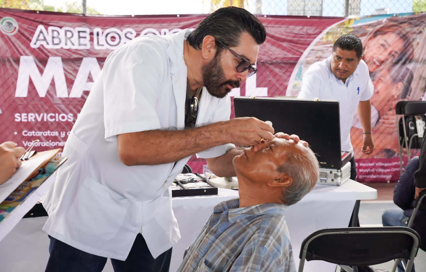 Con acciones sociales como “Abre los ojos con Marybel” impulsamos la consolidación de la 4T: Marybel Villegas; continúan las jornadas de salud.