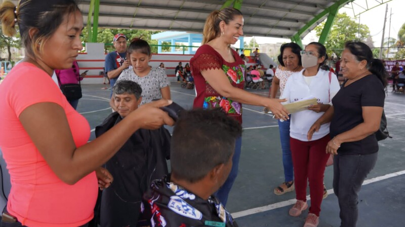 Con acciones sociales como “Abre los ojos con Marybel” impulsamos la consolidación de la 4T: Marybel Villegas.