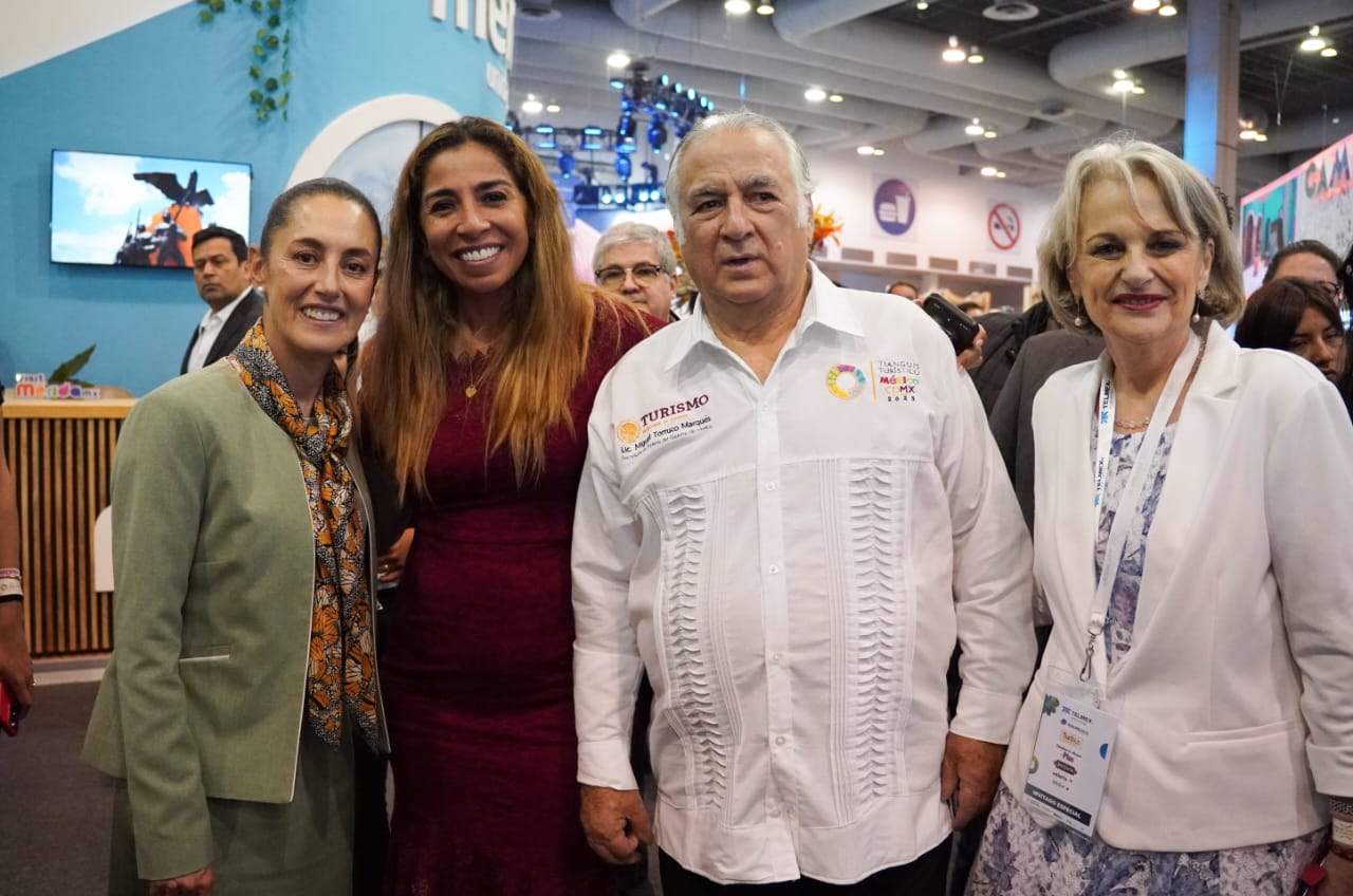 Marybel Villegas promueve destinos de Quintana Roo en el Tianguis Turístico de México; participa la senadora en el evento de inauguración.