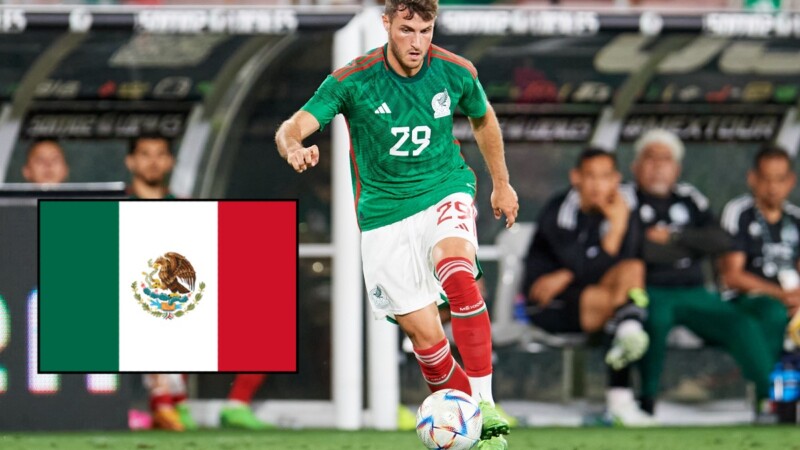 Santi Giménez sería el delantero titular de México