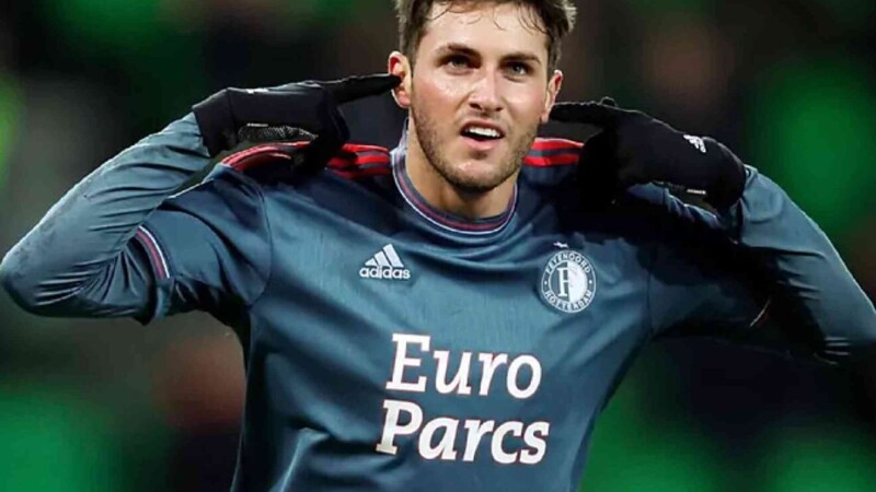 Santi Giménez podría llegar a la liga española