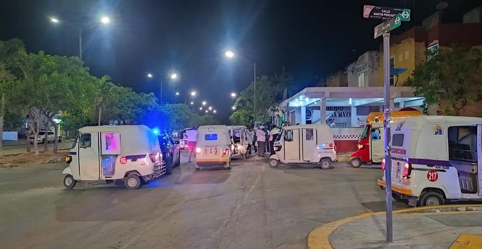 Termina volcado tras intentar fugarse tras atropellar a una menor; los hechos se registraron en calles del fraccionamiento Villas del Sol.