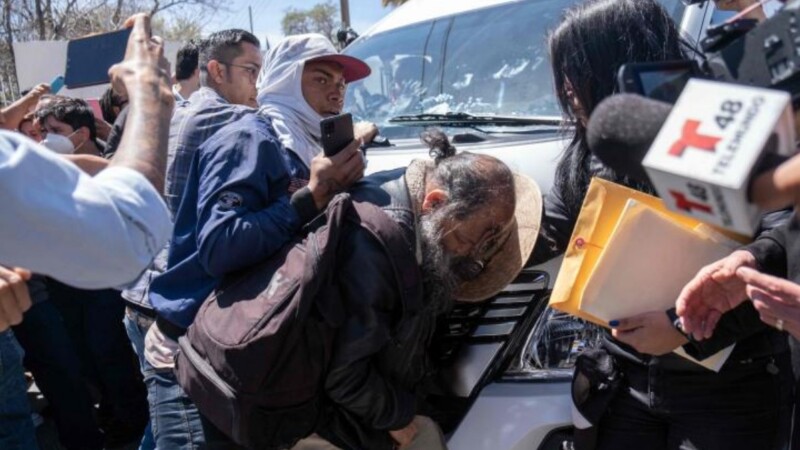Protestan migrantes ante AMLO en Ciudad Juárez; exigen justicia