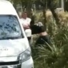 Indigna video de agentes del INM golpeando a migrante en Chiapas