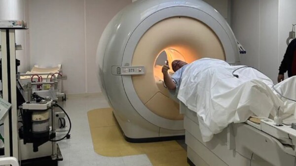 Enrique Alfaro: “estoy bien y en proceso de estudios”