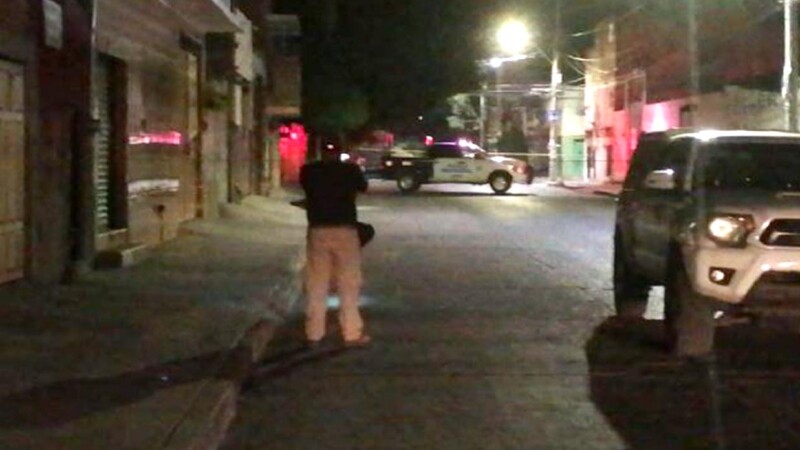 Ejecutan a hombre y a hieren a su abuelita en Guanajuato