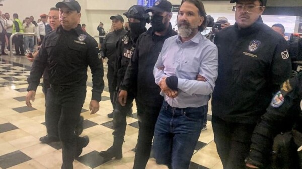 Ingresa al Reclusorio Norte Christian von Roehrich