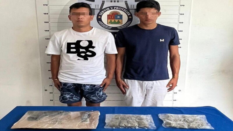 Caen dos ladrones de relojes Rolex en Cancún.