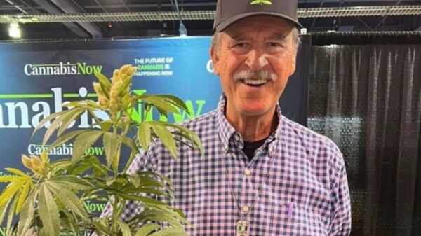 Entregó EPN a Fox permisos para comercializar mariguana