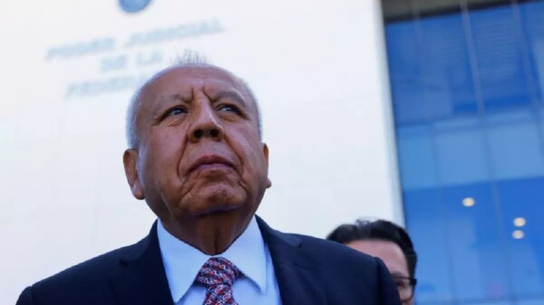 Difieren audiencia del comisionado de Migración, Francisco Garduño