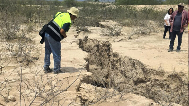 Causa temor apertura de grieta en san Luis Potosí