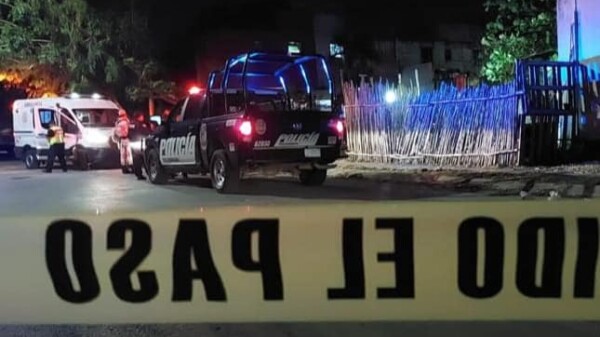 Intentan ejecutar a familiares de un policía en Playa del Carmen.