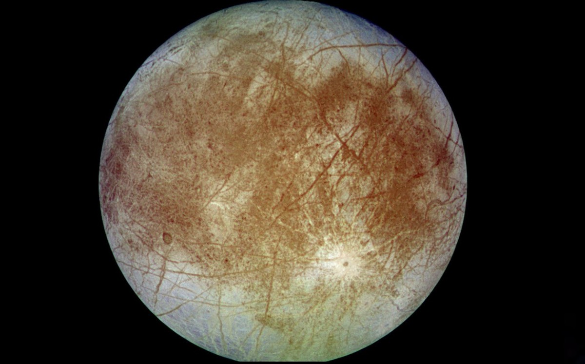 Europa, una de las lunas que probablemente visite la sonda europea Juice. 