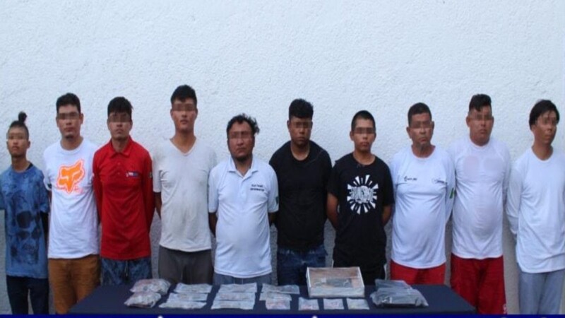 Desmantelan narcobanda que operaba en playa Delfines de Cancún.