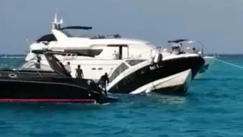 Rescatan en Isla Mujeres a turistas que naufragaron en yate