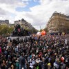 Protesta en Francia contra pensiones reúne más de 400 mil personas
