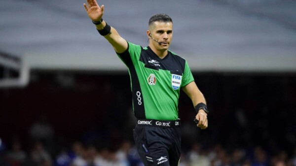 Condonan castigo al árbitro Fernando Hernández