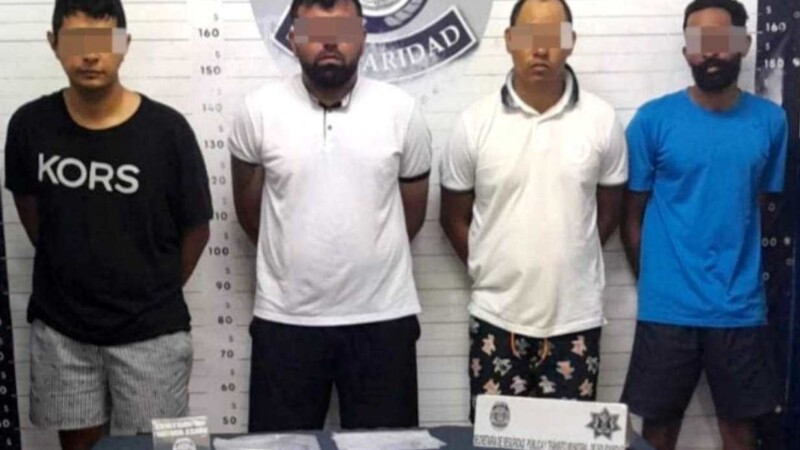 Playa del Carmen: Caen 4 venezolanos presuntos clonadores de tarjetas.