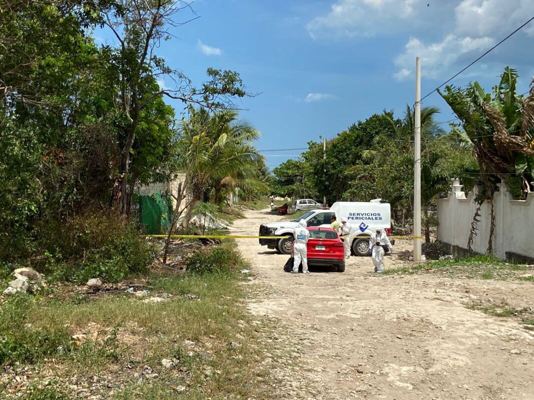 Hallan cuerpo decapitado en colonia de la Supermanzana 203 de Cancún; podría estar relacionado con cabeza y narcomensaje en Las Palmas.
