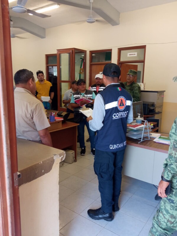 Supervisa Protección Civil los refugios anticiclónicos en Quintana Roo; el objetivo es brindar espacios para salvaguardar a los locales y turistas.