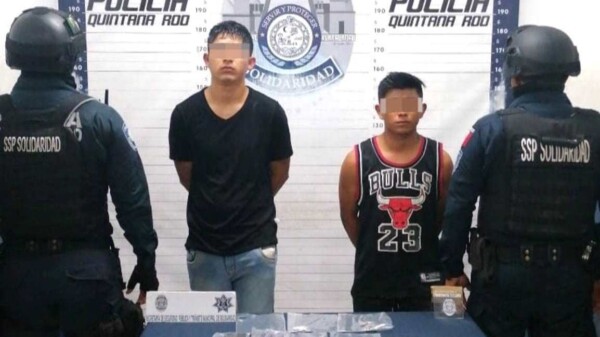 Caen dos narcomenudistas en Villas Riviera de Playa del Carmen